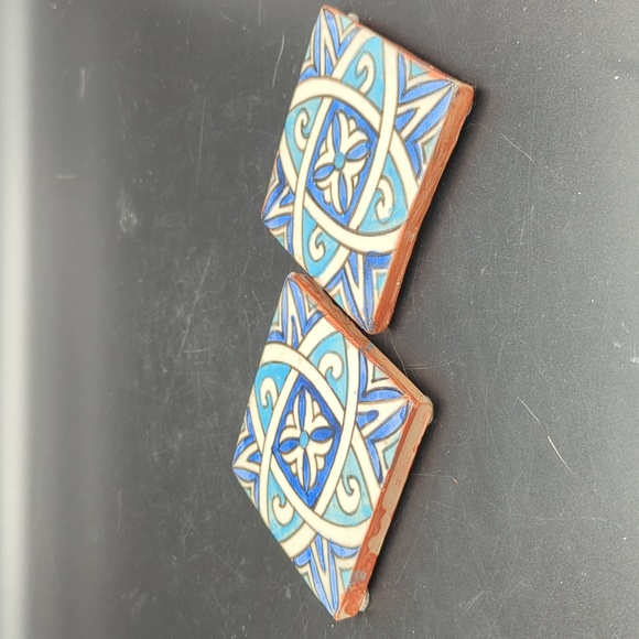 Hand painted terra Cotta set of two Moroccan tile coasters - Picture 4 of 8